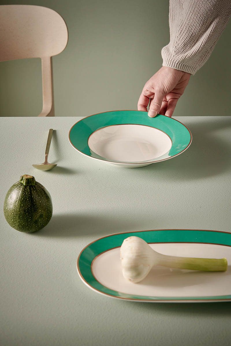 Pip Chique Cake Tray Oval Green