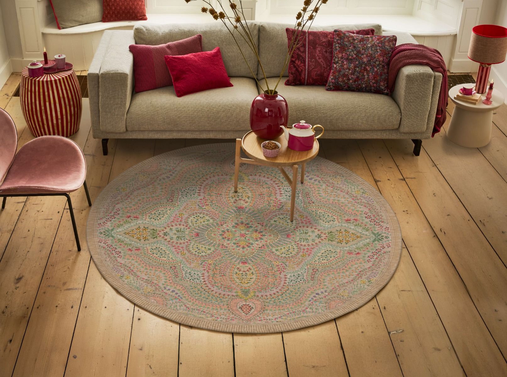 Round Carpet Alfombra by Pip Sand
