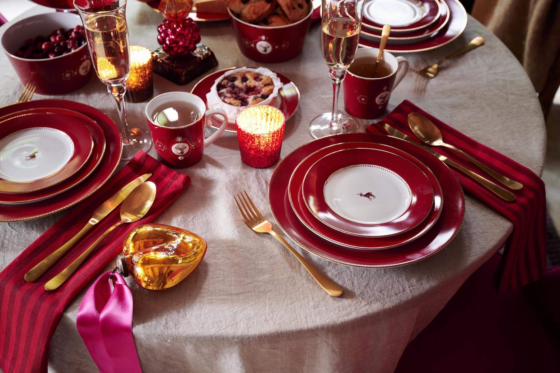 Dinner Plate Love Birds Dark Red 26.5cm