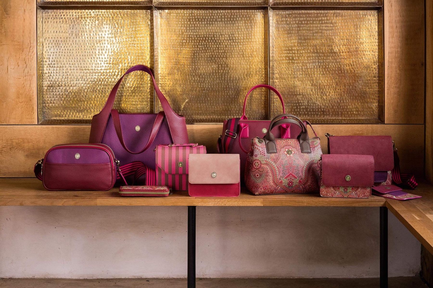 Schultertasche Fenna Klein Jabali Rot