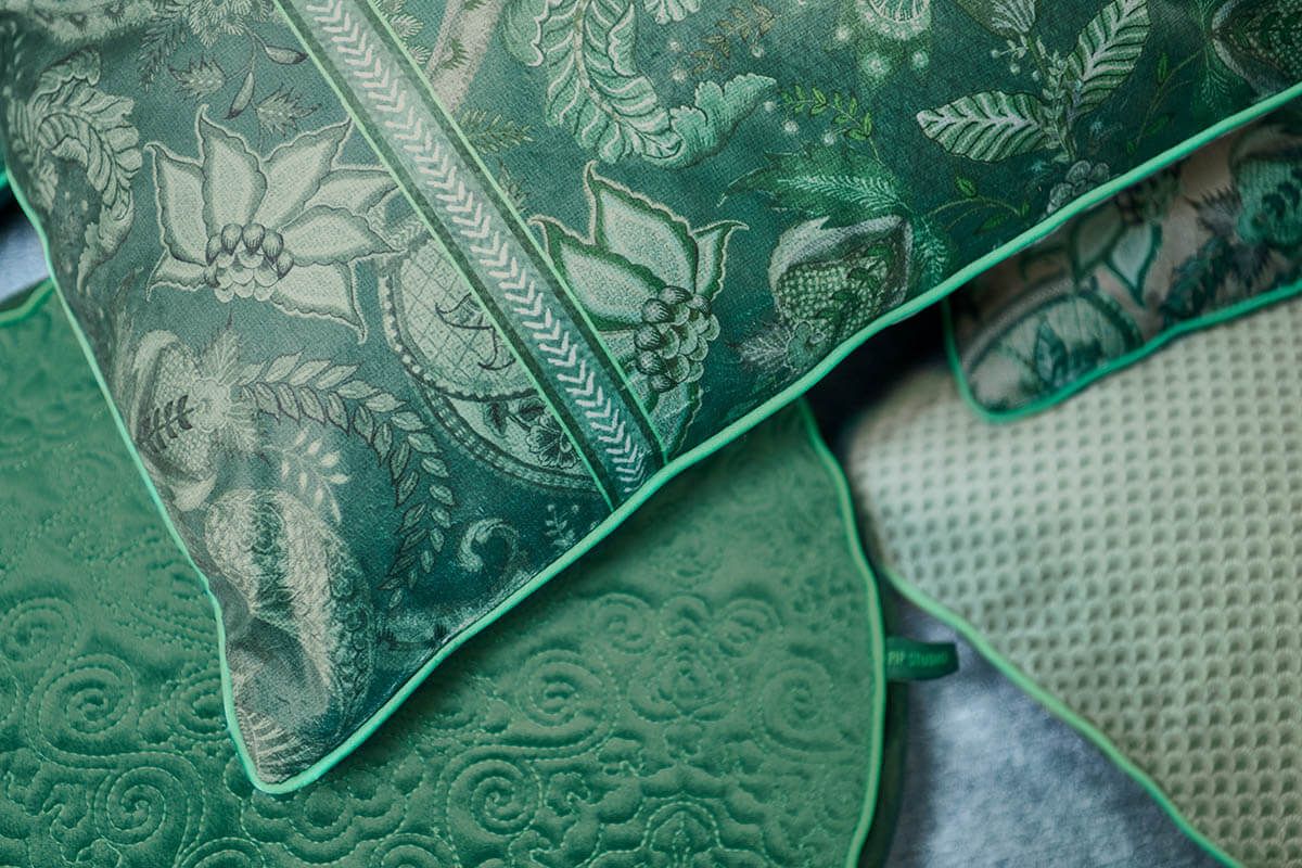 Cushion Kyoto Festival Dark Green