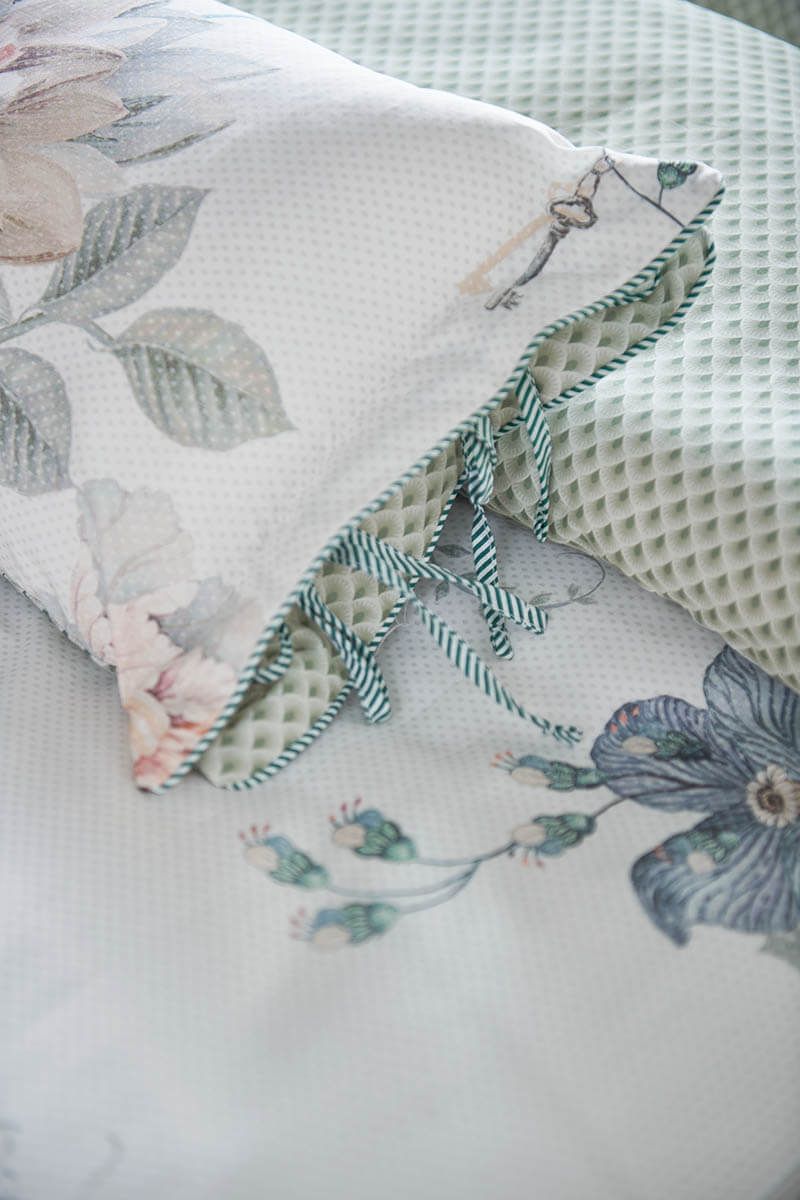 Cushion Rectangle Tokyo Bouquet White
