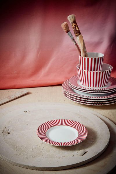 Royal Stripes Petit Four Dark Pink 12cm
