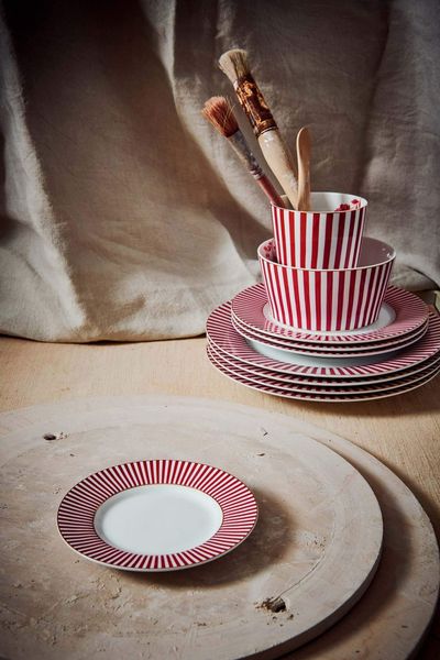 Royal Stripes Petit Four Dark Pink 12cm