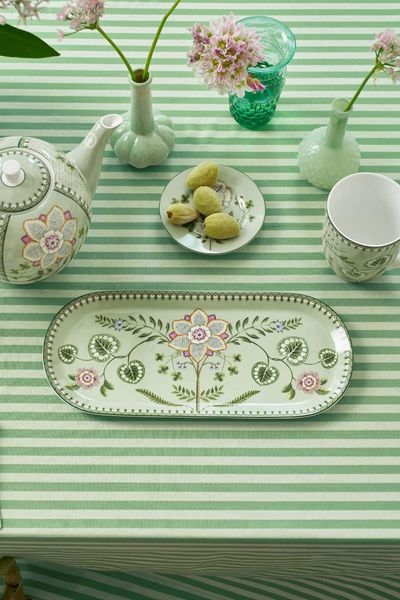 Cake Tray Rectangular Lily&Lotus Light Green