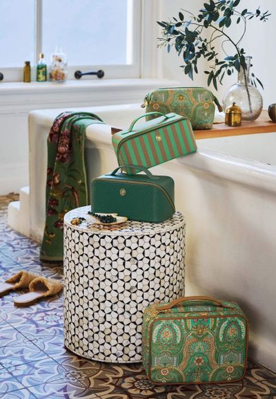 Necessaire Cyrille Mittelgroß Grün