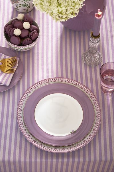 Lily & Lotus Dinner Plate Lilac 26.5cm