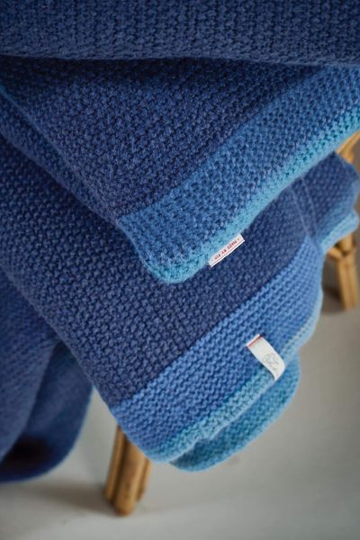 Throw Bonnuit Blue