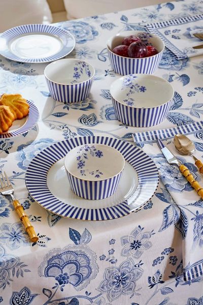 Set/4 Servietten Royal Regal Flower Blau