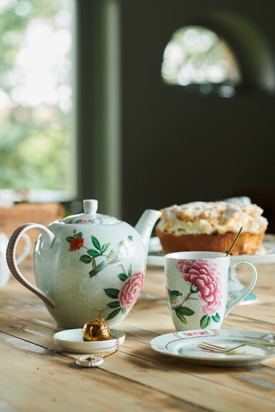 Blushing Birds Petit Four wit 12 cm